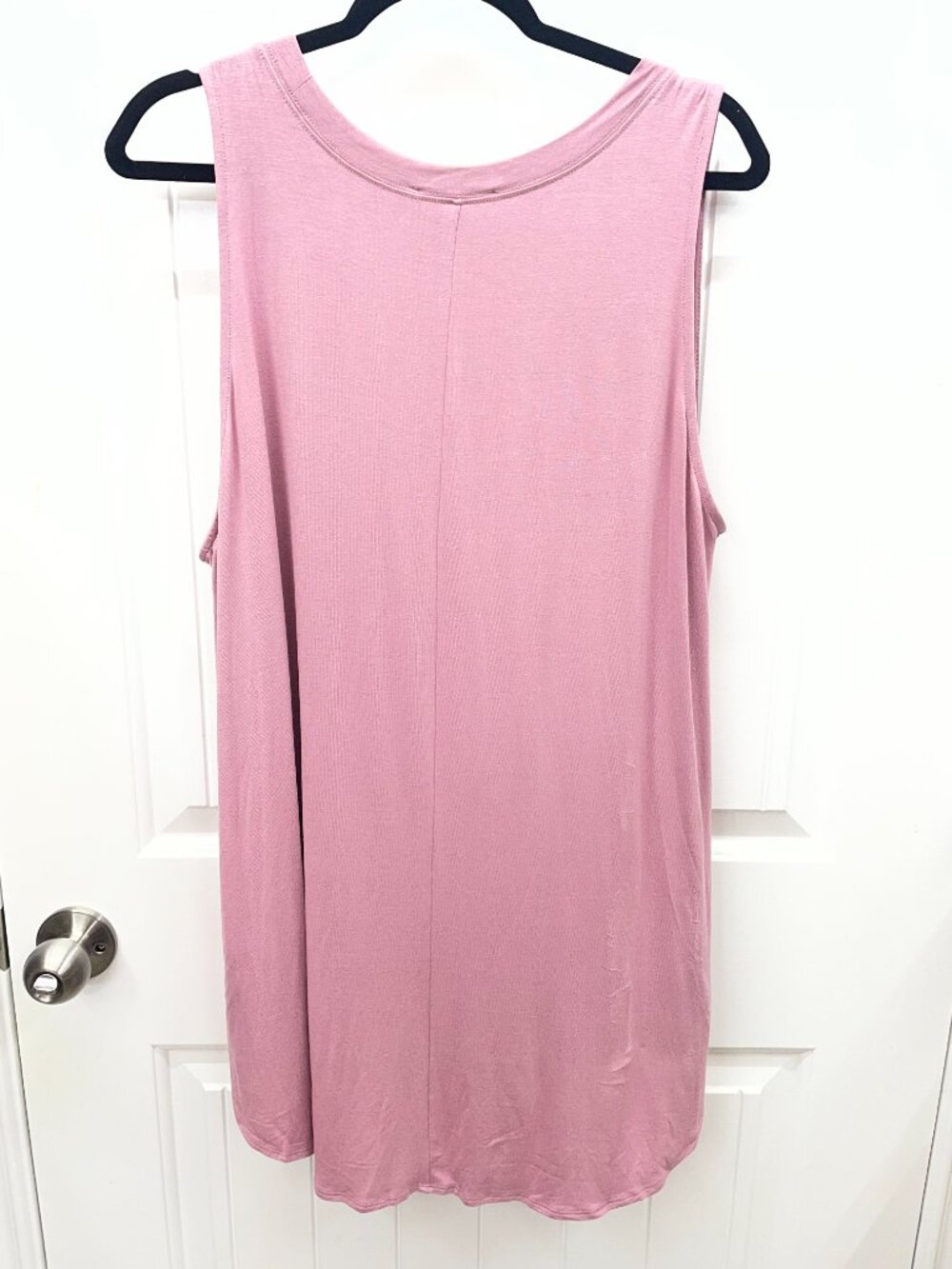 Women's Plus Tank Top Zenana Hi Low Rayon Cream Dark Rose Pink Plus 1X NWOT - Picture 5 of 6